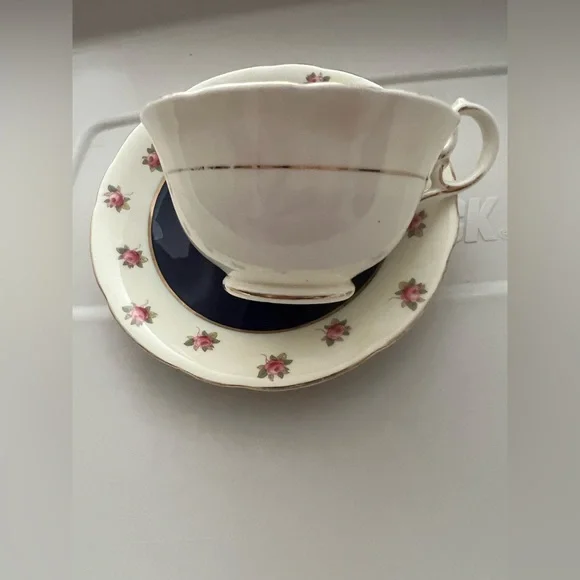 Vintage Ansley Coalport Pink sweetheart roses cobalt Blue Gold tea cup/saucer - Picture 9 of 10